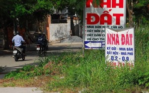 Ở phân khúc đất nền, nguồn cung mới và lượng tiêu thụ mới bất ngờ tăng so với tháng trước. Ảnh minh họa